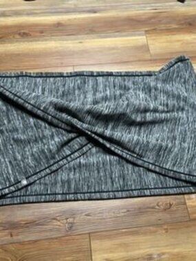 Sweet Temperament gems & lace crochet dress size medium UP